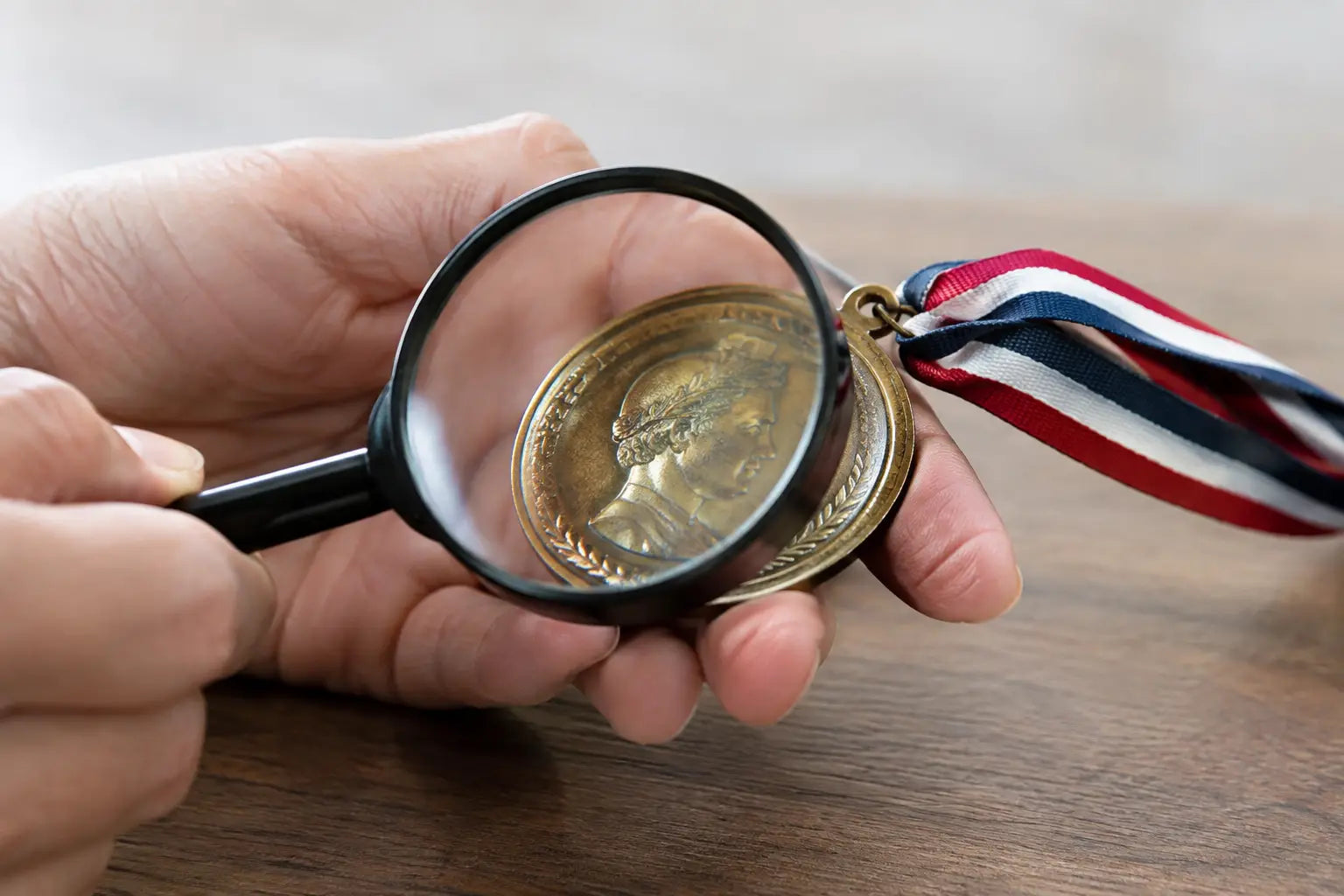 How to Read Medal Inscriptions Accurately