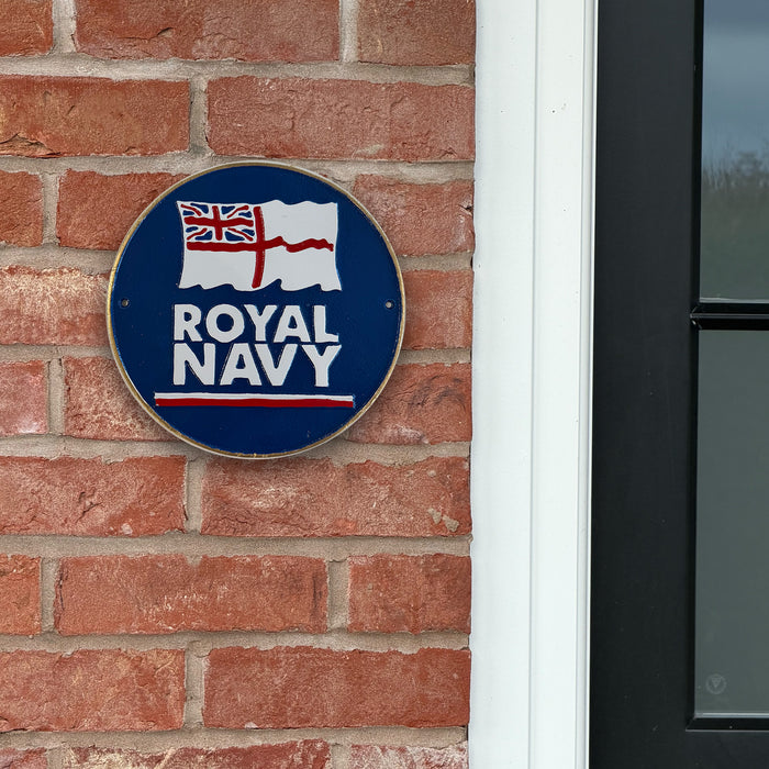 Royal Navy Wall Plaque – Cast Aluminium, 24cm (Indoor/Outdoor)
