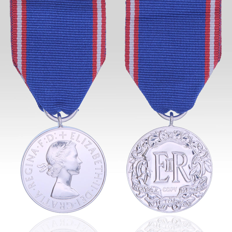 Royal Victorian Medal (Silver) – Queen Elizabeth II (EIIR) – Full Size