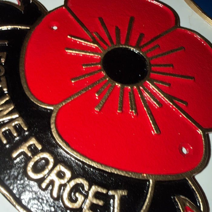 Poppy “Lest We Forget” Wall Plaque – Cast Aluminium, 24cm (Indoor/Outdoor)