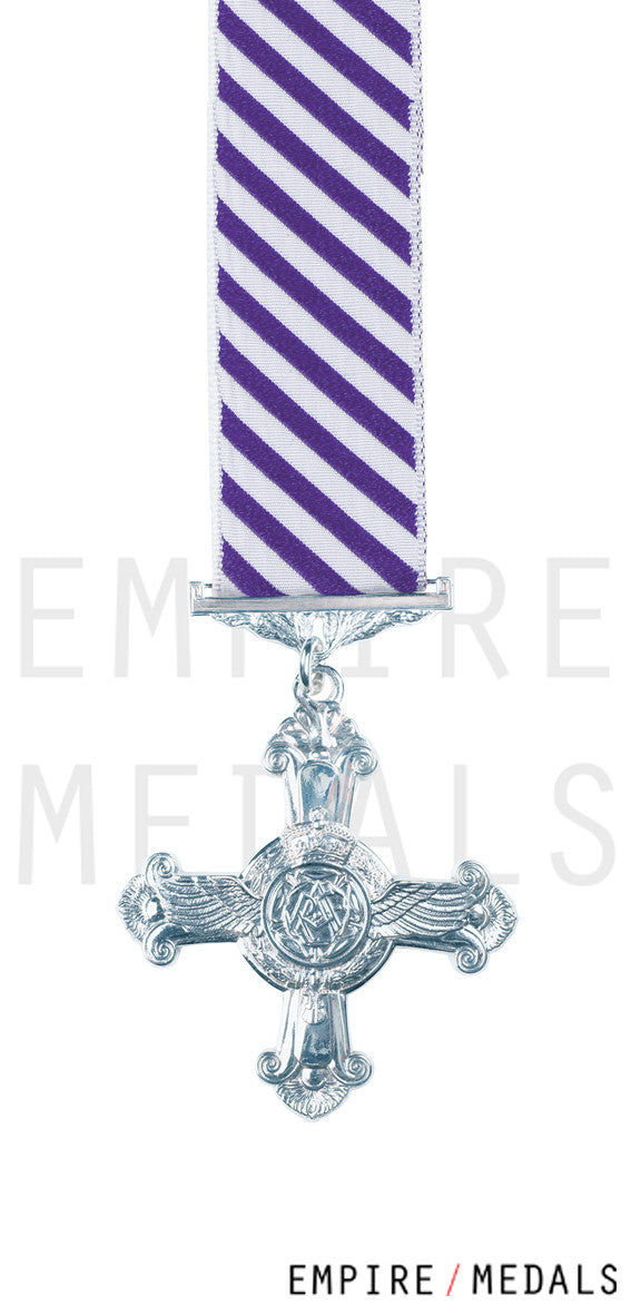 Distinguished-Flying-Cross-EIIR-Miniture