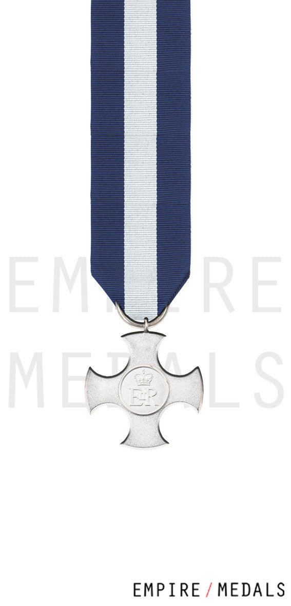 Distinguished-Service-Cross-EIIR-Miniature-Medal