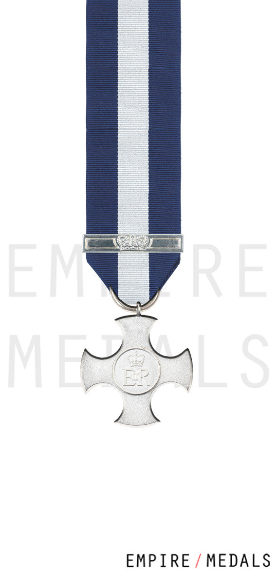 Distinguished-Service-Cross-EIIR-Miniature-Medal